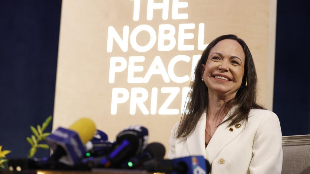 Venezuela/Trump vai receber Corina Machado e diz que seria “uma honra” se ela lhe desse o seu Nobel