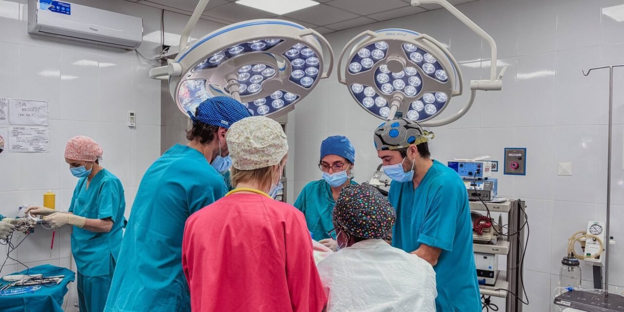 Equipa Médica espanhola já operou 37 crianças no Hospital de Bôr