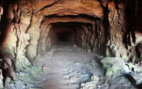 Guiné-Conacri/ Pelo menos seis mortos em desabamento de mina de ouro