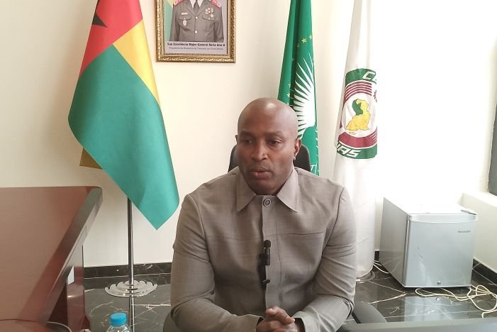 Ministro dos Negócios Estrangeiros enaltece  papel da CEDEAO na mediação e estabilização do país