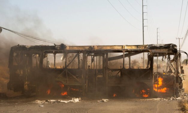 México/Operação militar que matou poderoso chefe do narcotráfico provoca onda de violência