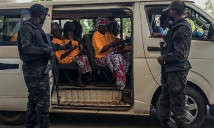 Nigéria/ Oitenta e nove cristãos sequestrados após ataque a três igrejas no norte foram libertados