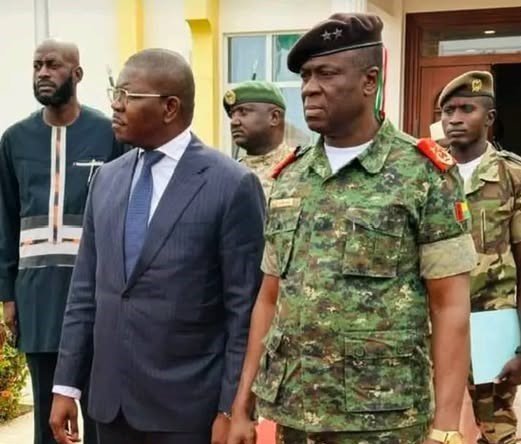 Governo autoriza assinatura do contrato com empresa mineira “Russal” para exploração de bauxite em Boé