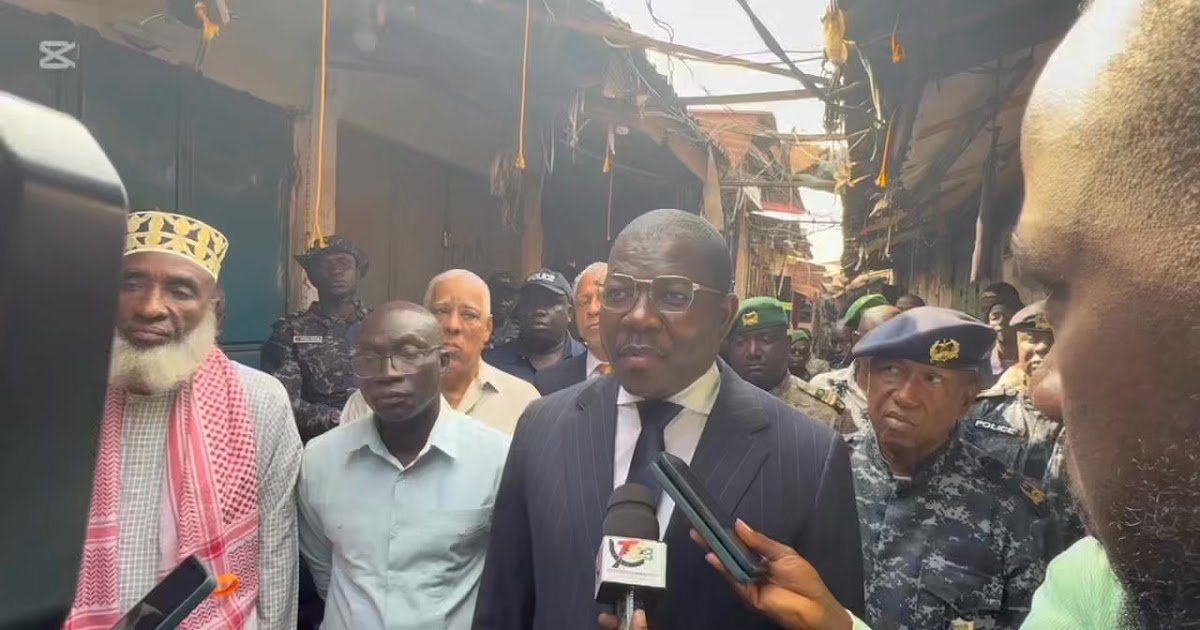 Primeiro-ministro de Transição visita mercado de Bandim após incêndio de domingo