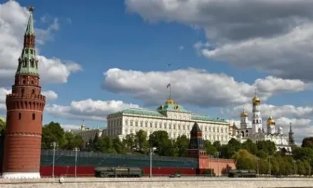 Rússia/Kremlin avisa que “Mundo vai ficar mais perigoso” com acordo nuclear com EUA expirado