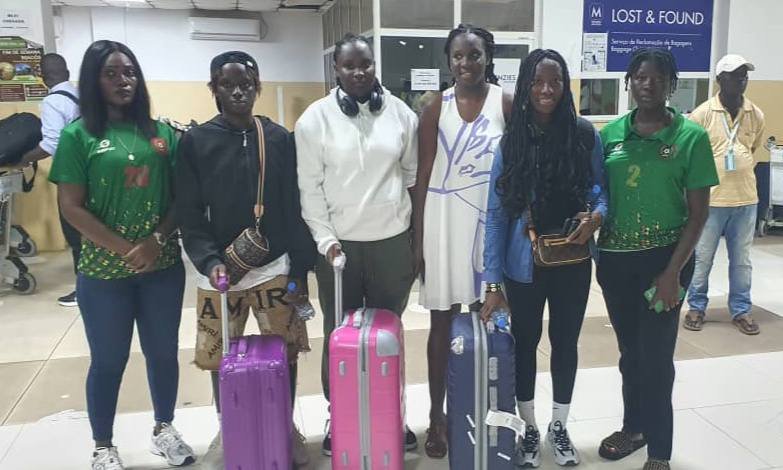 Três jogadoras que actuam no estrangeiro convocadas para a selecção de Sub-20 chegam ao país