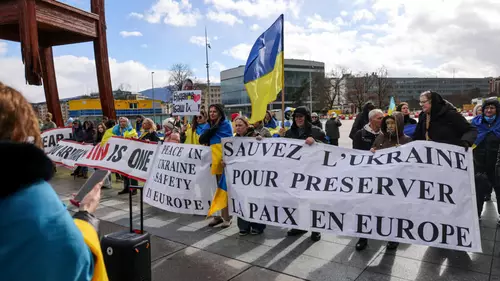 Suíça/Ucrânia e Rússia encerram segundo dia de conversas em Genebra com otimismo cauteloso e impasses