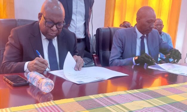 Comunicação Social/Ministério de tutela prepara regulamentação das redes sociais com apoio de entidades da Côte D´Ivoire