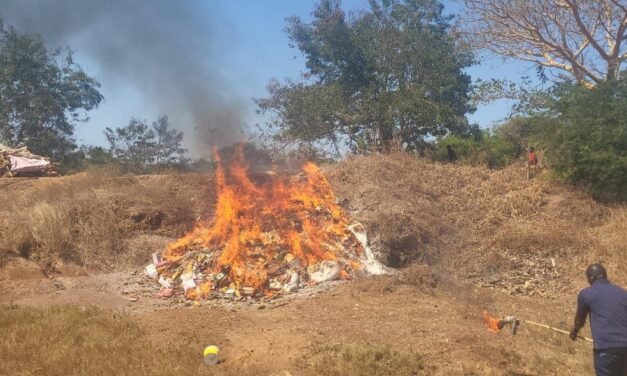 Regiões/Delegacia de Comércio de Cacheu incinera mais de cinco toneladas e meia de produtos fora do prazo de consumo