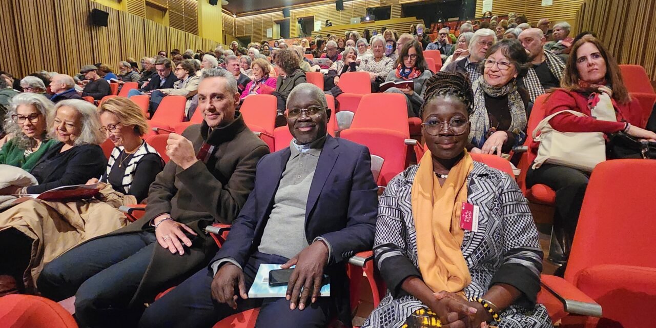 Presidente da C M de Varzim reitera compromisso da autarquia de promoção da leitura e criação literária no espaço lusófono