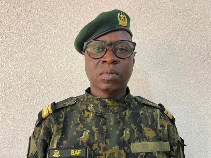 Alfândegas/Major Tommy Nhaga Cassamá substitui Fernando Cá nas funções de  Comandante da Brigada de Ação Fiscal