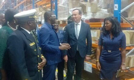 Governo entrega ao CECOME últimas remessas de medicamentos adquiridos no quadro da cooperação com França