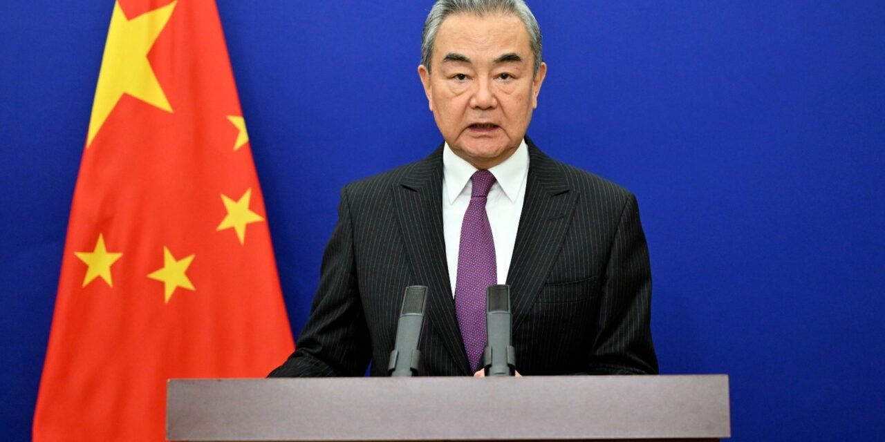 Conflito Médio Oriente/China pede fim de operações militares