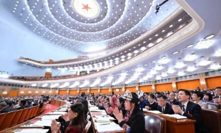 China/Comité Permanente do parlamento aprova reformas e  desenvolvimento da economia por meio de legislação