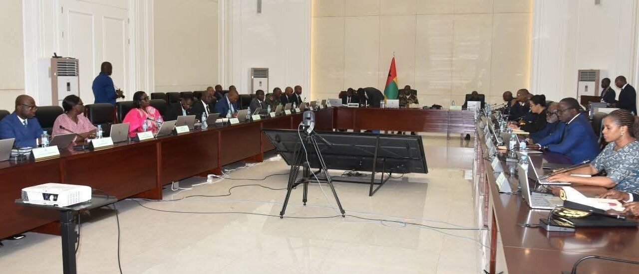 Conselho de Ministros aprova Programa Nacional de Educação Financeira da Guiné-Bissau (PNEF) para  período 2026-2030