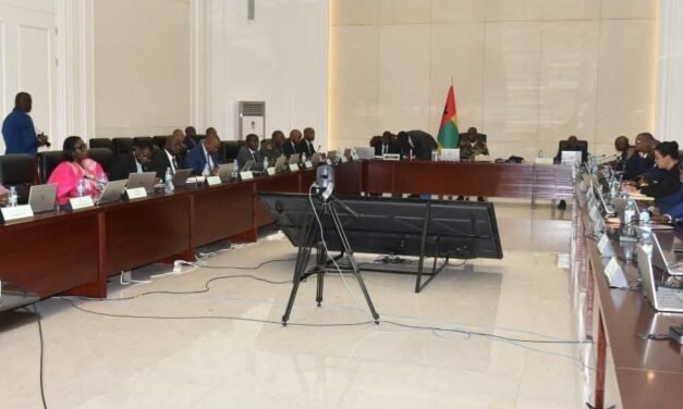 Conselho de Ministros aprova Programa Nacional de Educação Financeira da Guiné-Bissau (PNEF) para  período 2026-2030