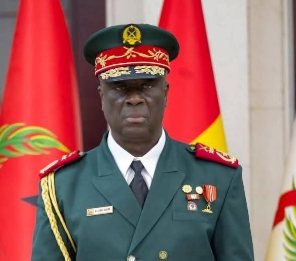 Presidente de Transição apresenta pesar às famílias das vítimas de tragédia da Escola Attadamum 