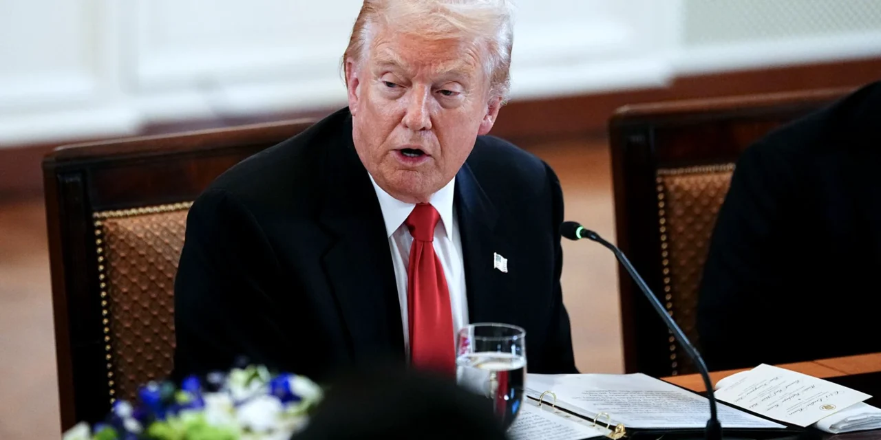 EUA/Novo líder do Irã não vai durar muito sem a aprovação dos EUA, adverte Trump