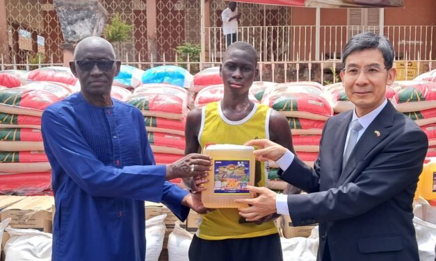 China reforça apoio em géneros alimentícios às vítimas de incêndio em Bafatá