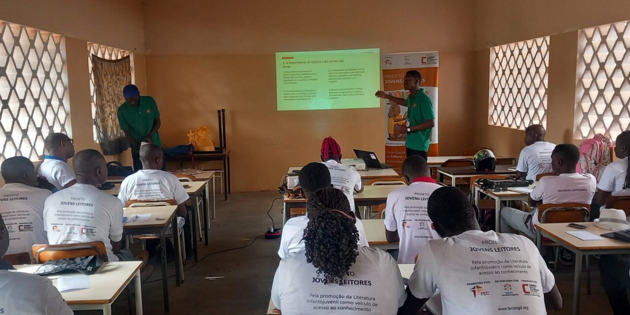 Regiões/Fundação Fé e Cooperação capacita 25 professores do Liceu Regional “Hô-Chi-Minh” em leitura infanto-juvenil