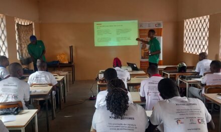 Regiões/Fundação Fé e Cooperação capacita 25 professores do Liceu Regional “Hô-Chi-Minh” em leitura infanto-juvenil