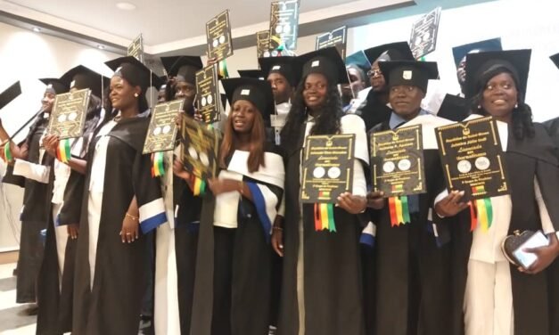 Secretário Executivo do CMICS adverte aos novos jornalistas licenciados  que o futuro do sector está nas suas mãos