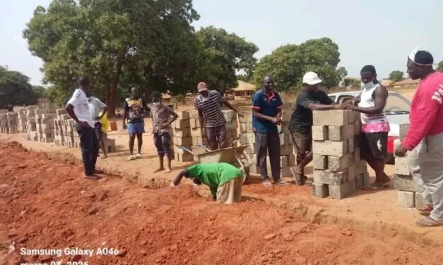 Regiões/Iniciam trabalhos de vedação do Estádio “Nino Vieira” em Ingoré