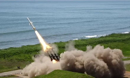 Japão/Governo decide liberar exportações de armas