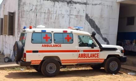 Regiões/ Ministério da Saúde Pública doa 3 ambulâncias aos centros de saúde da Região de Cacheu