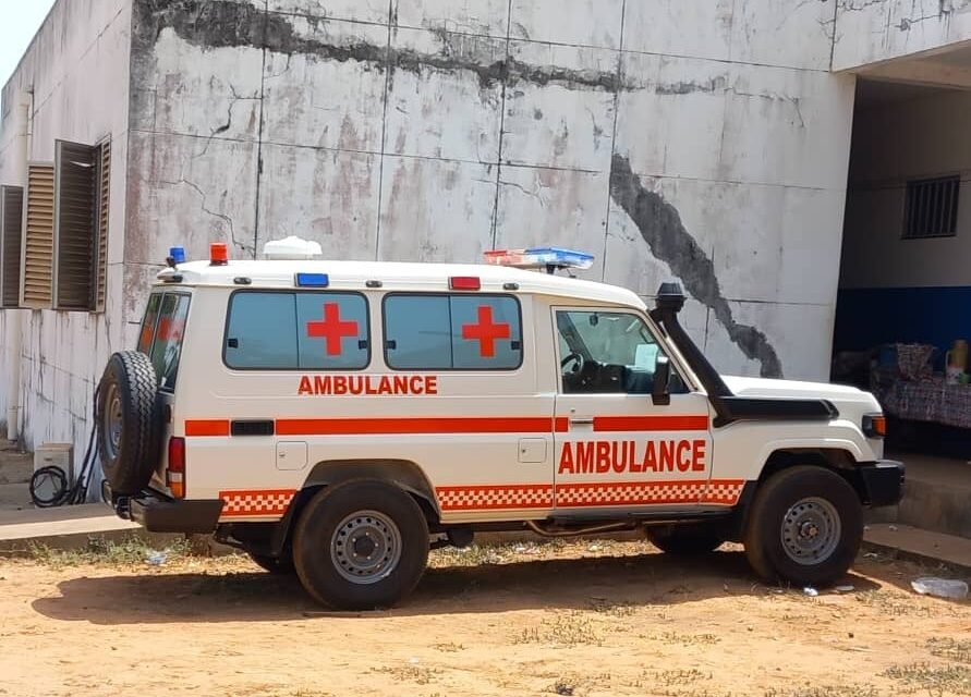 Regiões/ Ministério da Saúde Pública doa 3 ambulâncias aos centros de saúde da Região de Cacheu