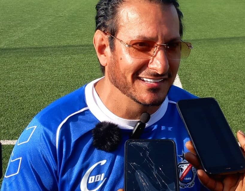 Regiões / Músico guineense  Charbel Pinto  oferece equipamentos ao Futebol Clube de Canchungo