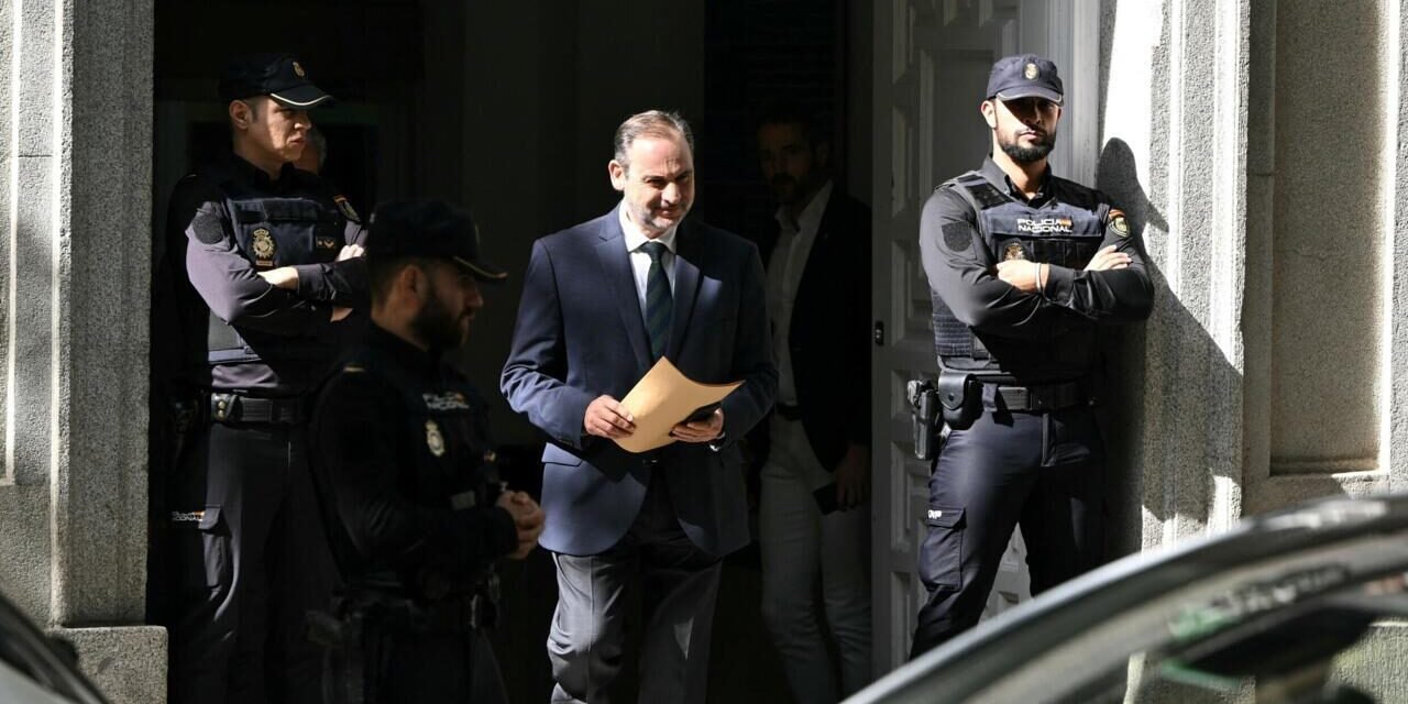 Espanha/Caso Koldo: Supremo da Espanha inicia julgamento de ex-ministro, assessor e empresário em suposto esquema de corrupção