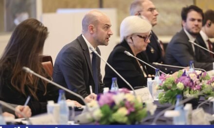 França/Governo critica e adverte para atitude belicista de Donald Trump