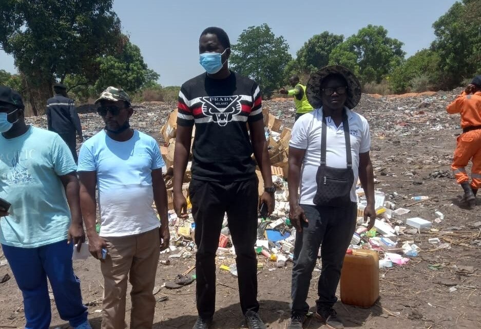 Regiões/Inspeção Regional de Saúde de Gabu incinera dois mil quilogramas de medicamentos fora do prazo