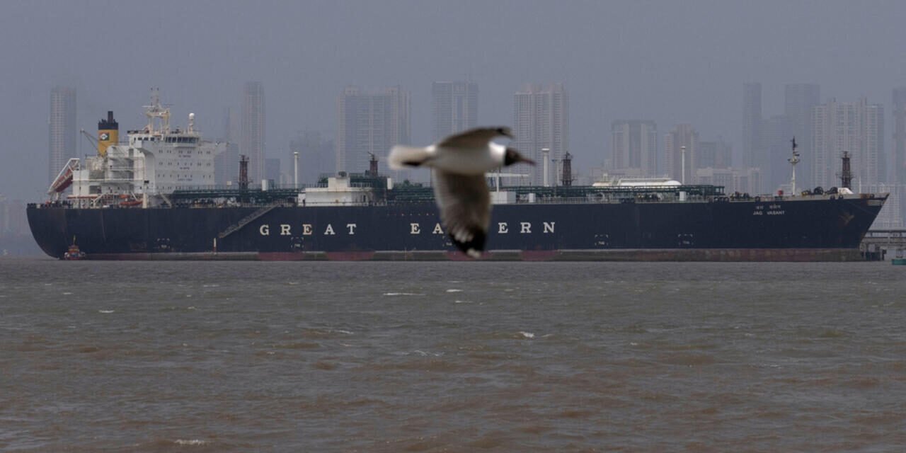 Médio Oriente/Irã anuncia rotas alternativas no Estreito de Ormuz e avalia criar ‘pedágio’ com aval de Trump