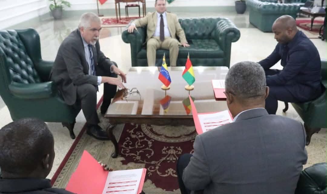Guiné-Bissau e Venezuela atualizam acordos bilaterais