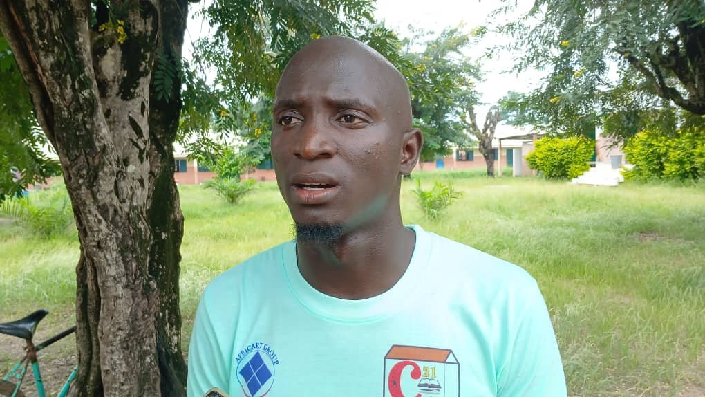 Regiões /Coordenador da Carta -21 de Oio alerta para o abandono escolar dos alunos durante Campanha de Caju