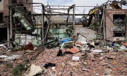 Médio Oriente/Irã recusa abrir Ormuz, faz novas ameaças aos EUA e anuncia morte de chefe da inteligência