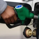 Portugal/Petróleo cai mais de 15% para abaixo dos 100 dólares após anúncio de cessar-fogo no Irão