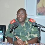 Forças Armadas/ Oficiais Superiores e Subalternos beneficiam de manuais de Educação Cívica, Moral e Patriótica para reforço de competências