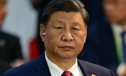 República Popular da China/Xi pede cessar-fogo abrangente e duradouro no Médio Oriente face à escalada em Ormuz