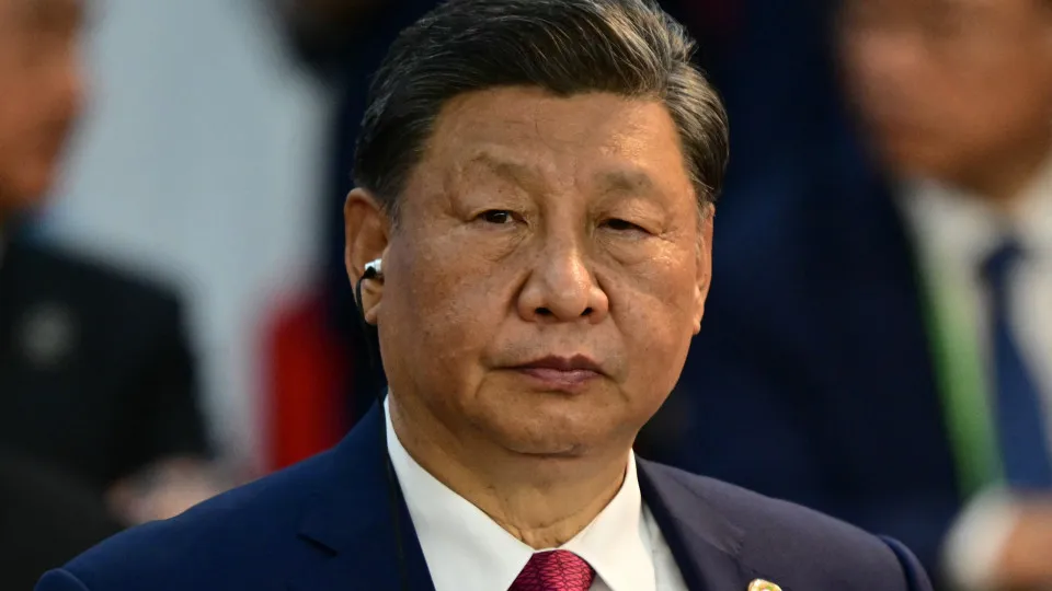 República Popular da China/Xi pede cessar-fogo abrangente e duradouro no Médio Oriente face à escalada em Ormuz