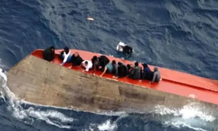 Líbia/Barco com 105 pessoas naufraga no Mediterrâneo e  70 estão desaparecidas