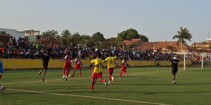 Cupelum derrota Benfica e lidera a Guinés-Liga  