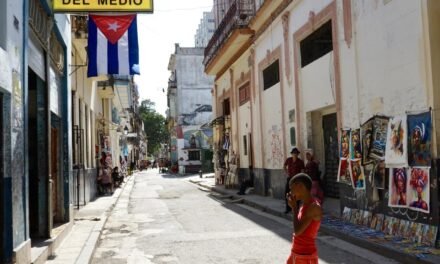 Cuba/Queda de 48% no turismo afeta moradores e agrava crise económica