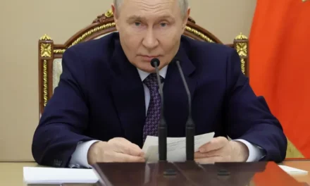 Ucrânia/ Putin propõe cessar-fogo a 09 de Maio, dia em que Rússia celebra vitória em 1945