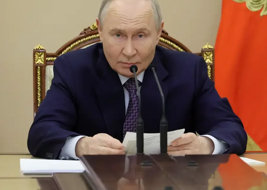 Ucrânia/ Putin propõe cessar-fogo a 09 de Maio, dia em que Rússia celebra vitória em 1945