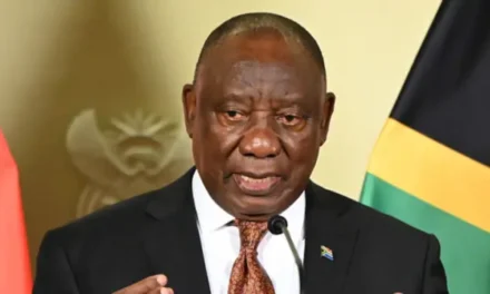 África do Sul/Possibilidade de impeachment volta a ameaçar presidente Ramaphosa por caso de dinheiro roubado