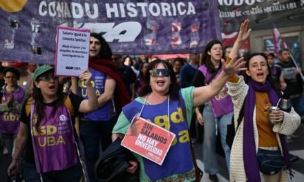 Argentina/Manifestação de universitários  denuncia desmantelamento da Educação promovido por Milei
