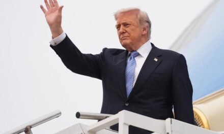 China/Trump conclui visita  sem avanços concretos no Golfo e mantém pressão por acordo com o Irã